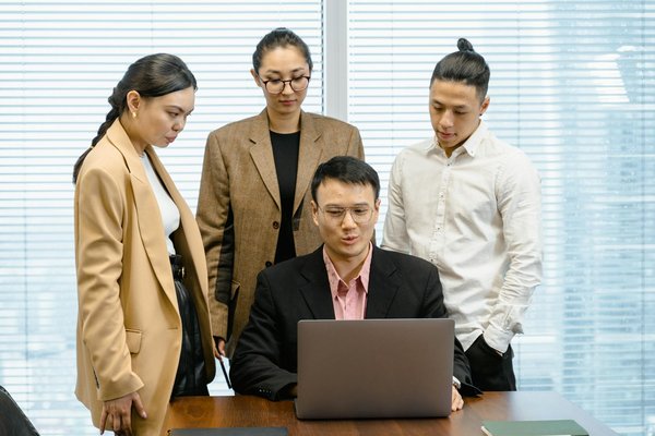 Expérimentez le désir : le téléphone rose à votre écoute